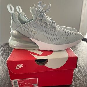 Nike Air Max 270 - 7Y, 8.5W - blue silver